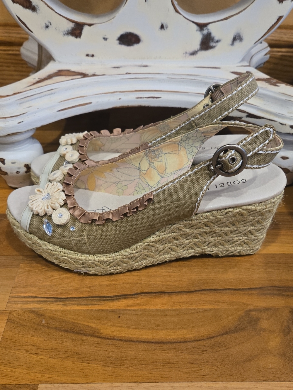 NWOB Bobbi Blu Floral Embellished Slingback Wedges in Taupe and Blush - Picture 2 of 6